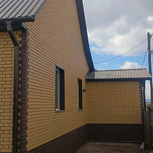 Бежевый