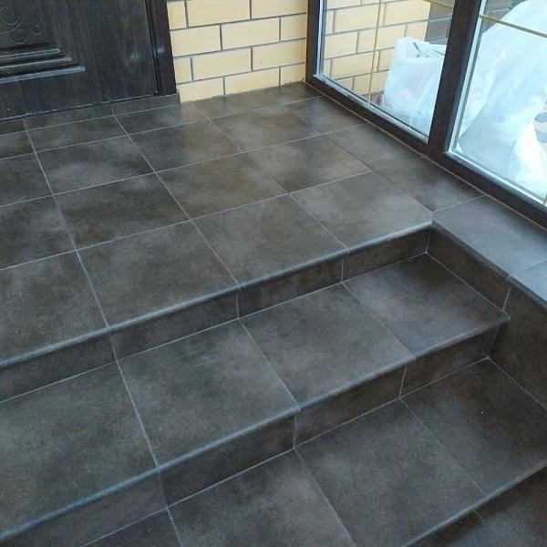 Угловая ступень флорентинер WesterWalder ATRIUM 320х320х9.5мм WK31180 Mocca