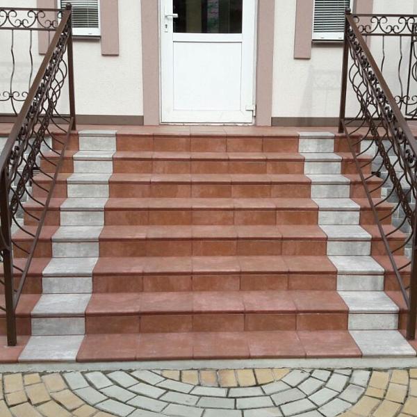 Ступень рядовая флорентинер WesterWalder ATRIUM 310х320х9.5мм WK31100 Mittelgrau