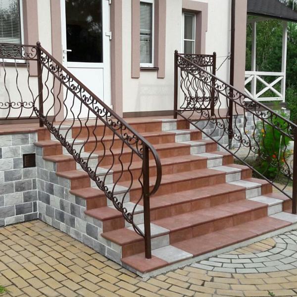 Ступень рядовая флорентинер WesterWalder ATRIUM 310х320х9.5мм WK31100 Mittelgrau